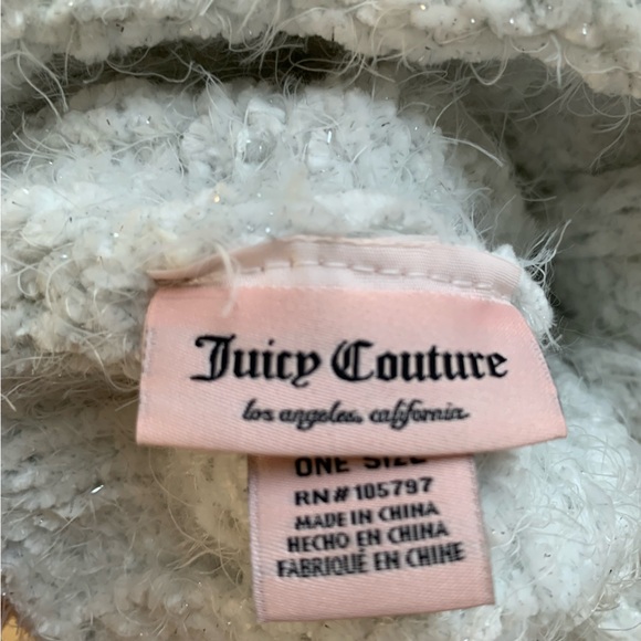 Juicy by Juicy Couture Faux Fur Toboggan Hat + matching Neck Warmer - Picture 6 of 8